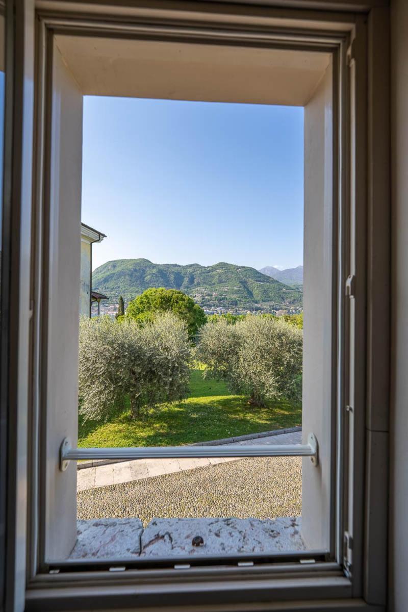 Romantic B&B Il Piccolo Paradiso San Felice del Benaco Room photo