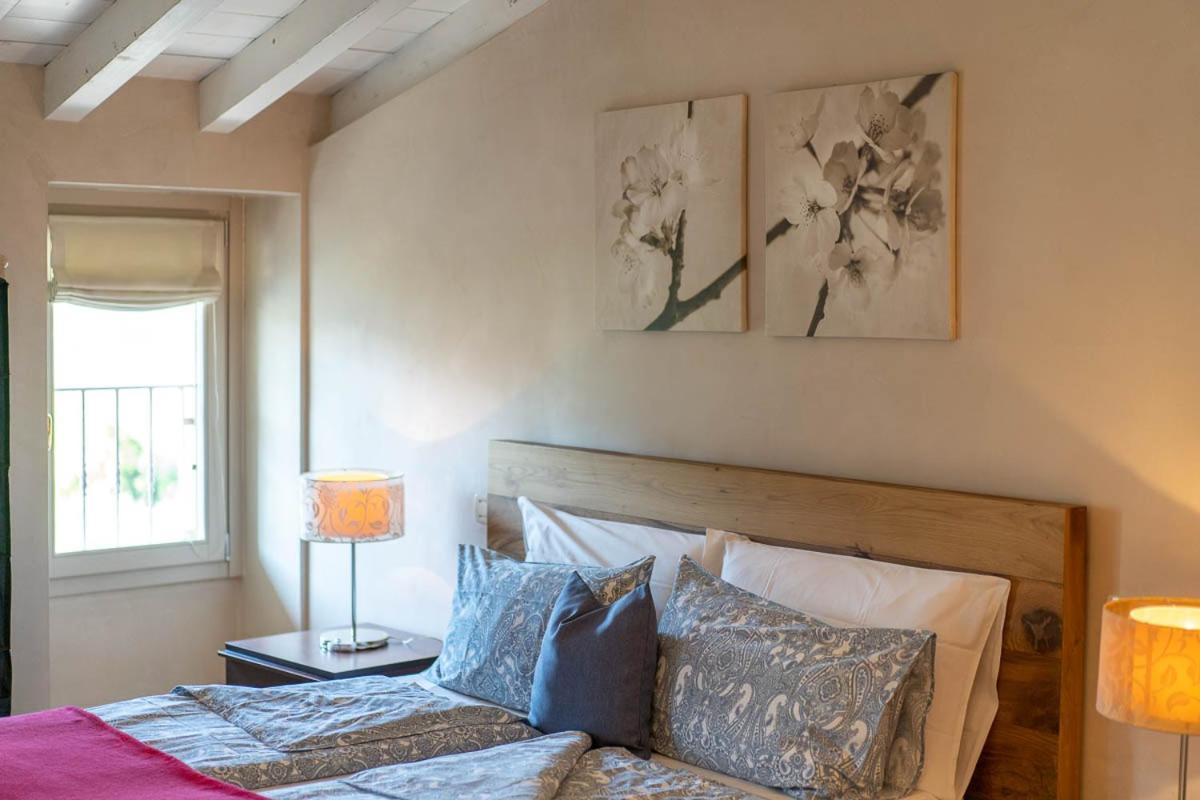 Romantic B&B Il Piccolo Paradiso San Felice del Benaco Room photo