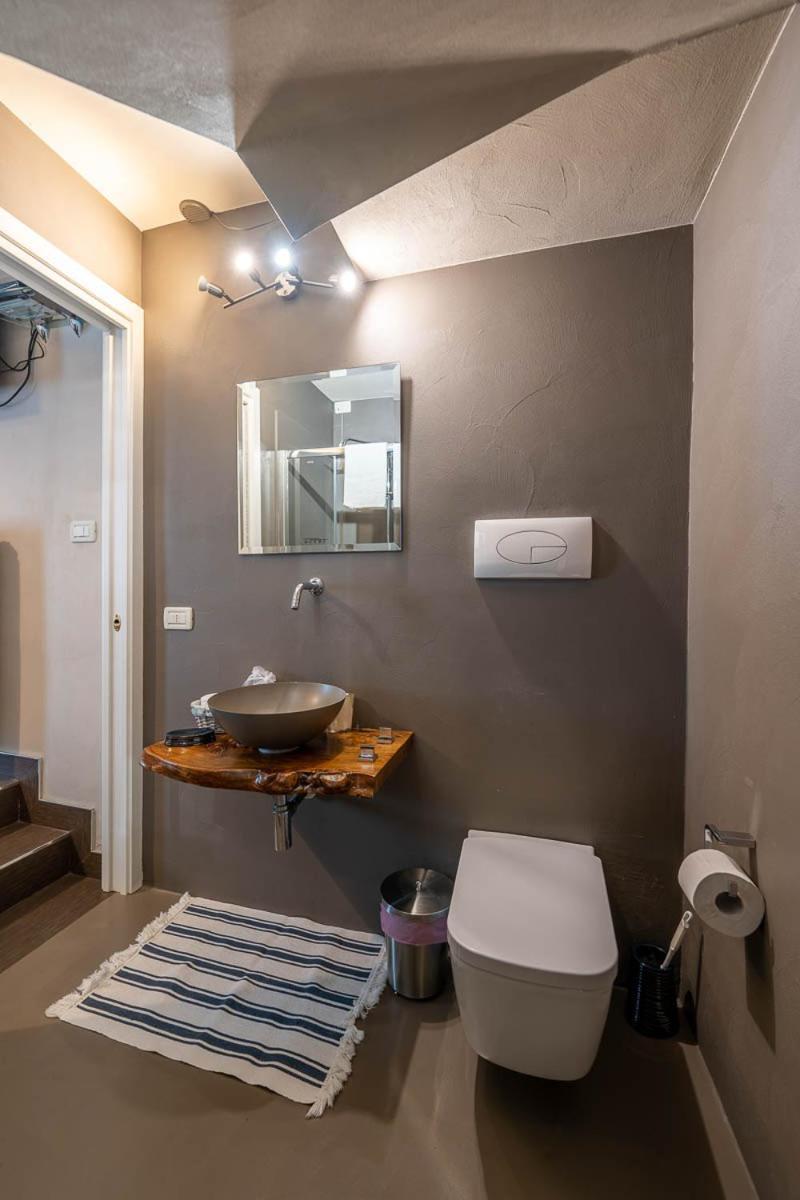 Romantic B&B Il Piccolo Paradiso San Felice del Benaco Room photo